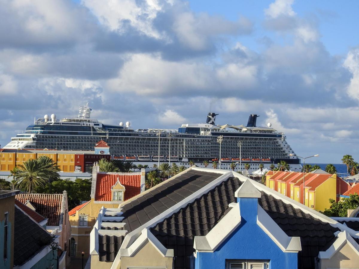 Curacao Suites Hotel Willemstad Exterior foto