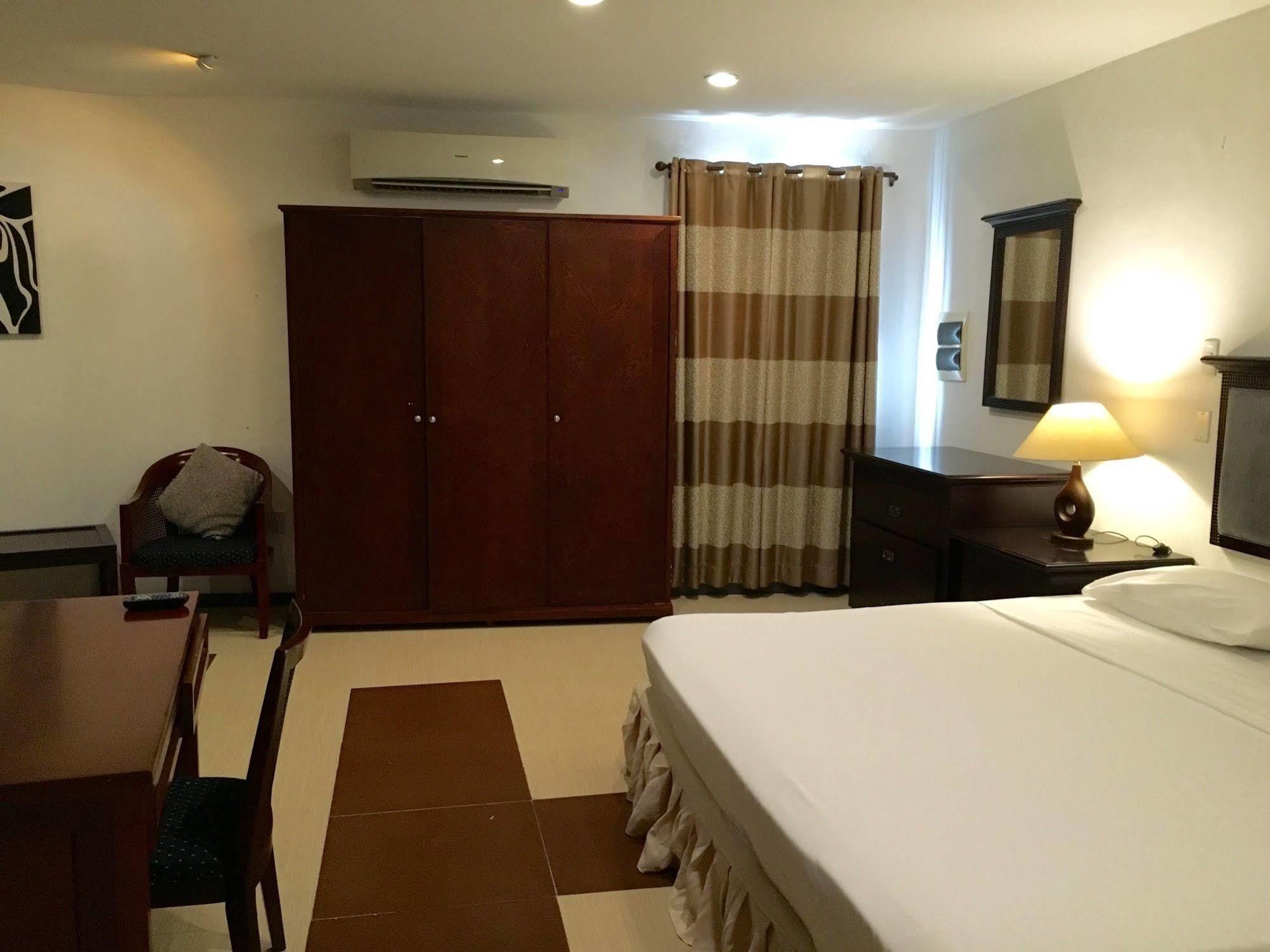 Curacao Suites Hotel Willemstad Exterior foto