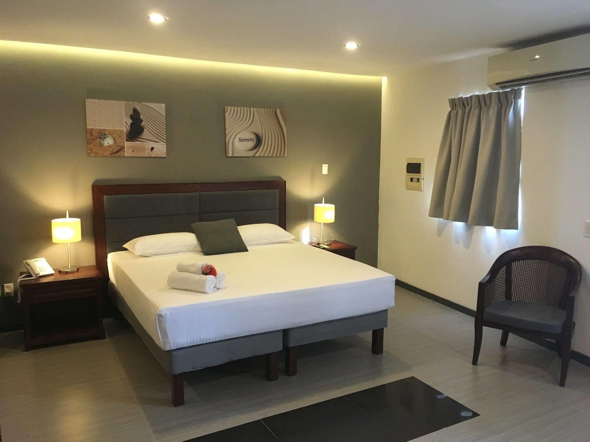 Curacao Suites Hotel Willemstad Exterior foto